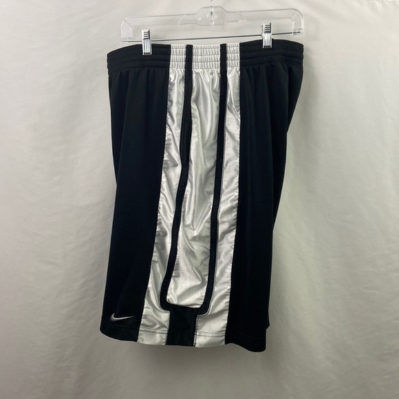Nike Basketball Uncompromising Black White Shorts - Picture 1 of 8